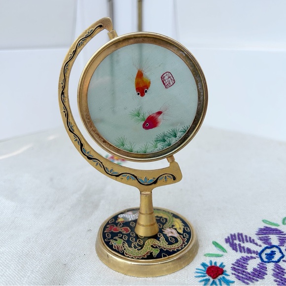 Vintage Chinese Brass Glass Swivel Double Sided Table Top Screen Hand Done Koi - Picture 3 of 5